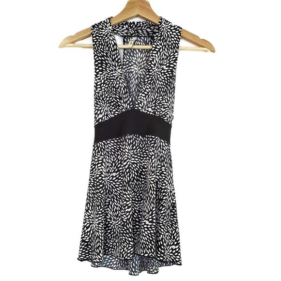 Do & Be | Abstract Pattern Deep V Stretch Top Y2K Retro Style - Picture 2 of 7